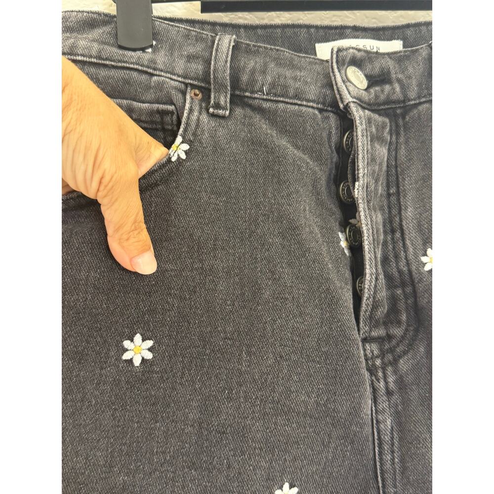 PacSDaisy Print Button Fly Mom Jeans Women’s Black Washed Denim Cropped Jeans - Picture 8 of 8